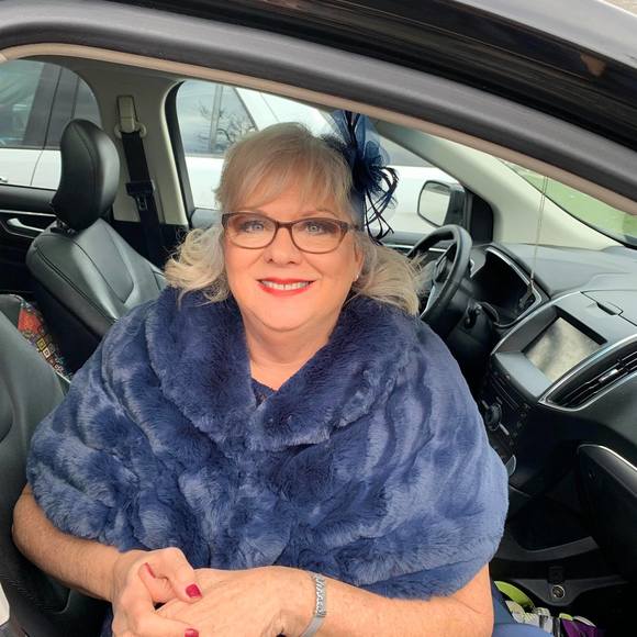 Meet your Posher, Dena - Picture 4 of 6